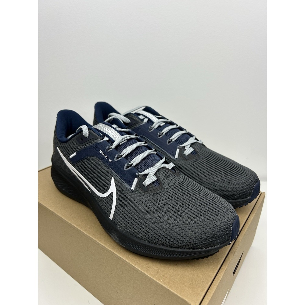 Nike Zoom Pegasus 40 NFL Dallas Cowboys Sneakers Mens Size 10 DZ5975-001 - Picture 2 of 8